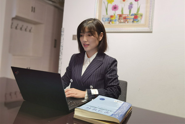 朱麗萍.jpg