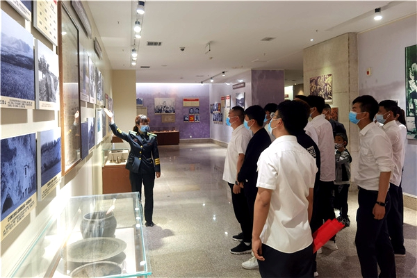 赴馬欄革命紀(jì)念館參觀 (2).jpg