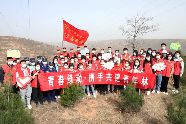 企地攜手共植青年林_副本.jpg