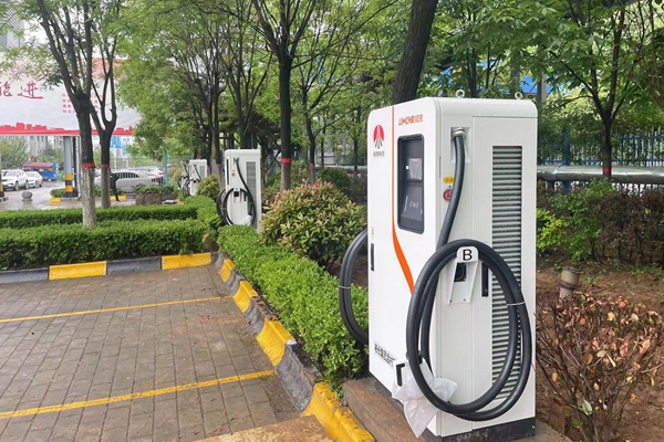 圖3智能充電樁_副本.jpg