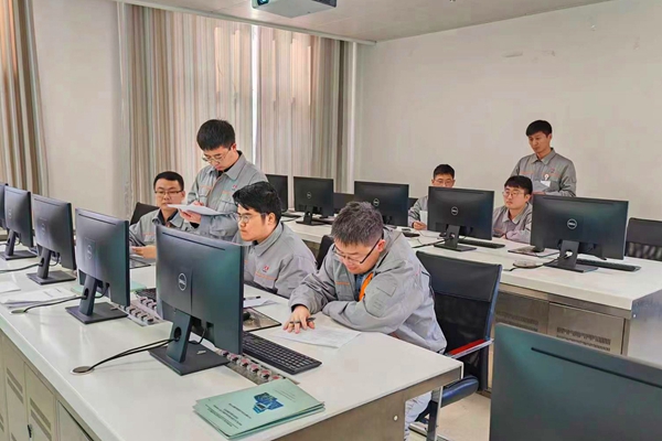 仿真機訓練_副本.jpg