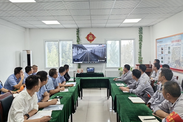 觀看警示教育片_副本.jpg