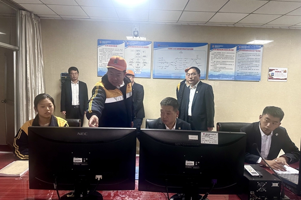 對(duì)行車組織開展監(jiān)督檢查_副本.jpg