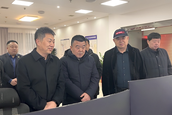 萬近礦.jpg