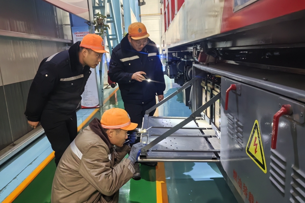 機(jī)車防寒檢查_副本.jpg