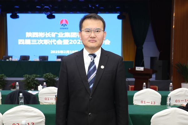 楊朝陽(yáng)_副本.jpg