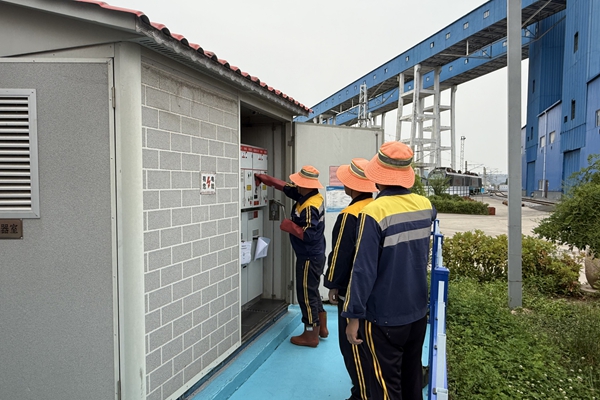 開展應急演練_副本.jpg
