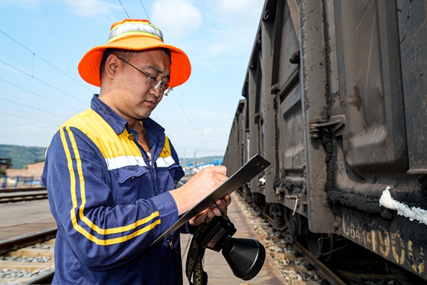 列車檢查統計員_副本.jpg