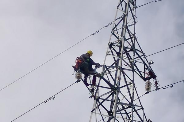1.加裝間歇式避雷器(1).jpg