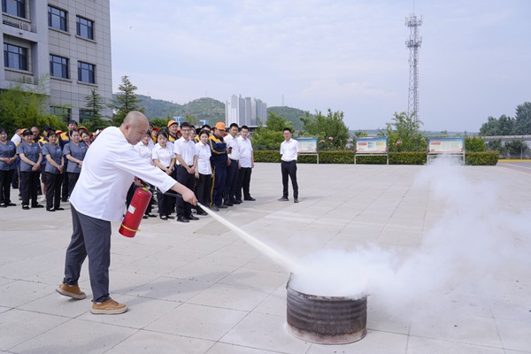 1782445660128826.jpg 消防現場演示_副本.jpg